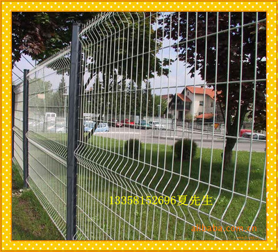 雙層卷邊鋼絲網(wǎng)片 車間隔離與防護(hù)的優(yōu)選方案